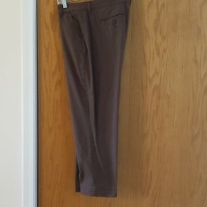 STYLE & CO NWOT Brown Capri Pant 12